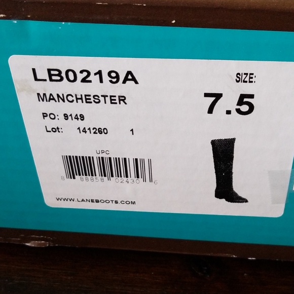 Boots - Picture 7 of 8